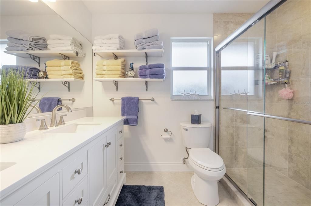 Под контрактом: $499,000 (3 спален, 2 ванн, 1790 Квадратных фут)