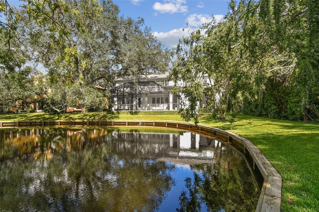 合同活跃: $3,550,000 (4 贝兹, 4 浴室, 4428 平方英尺)