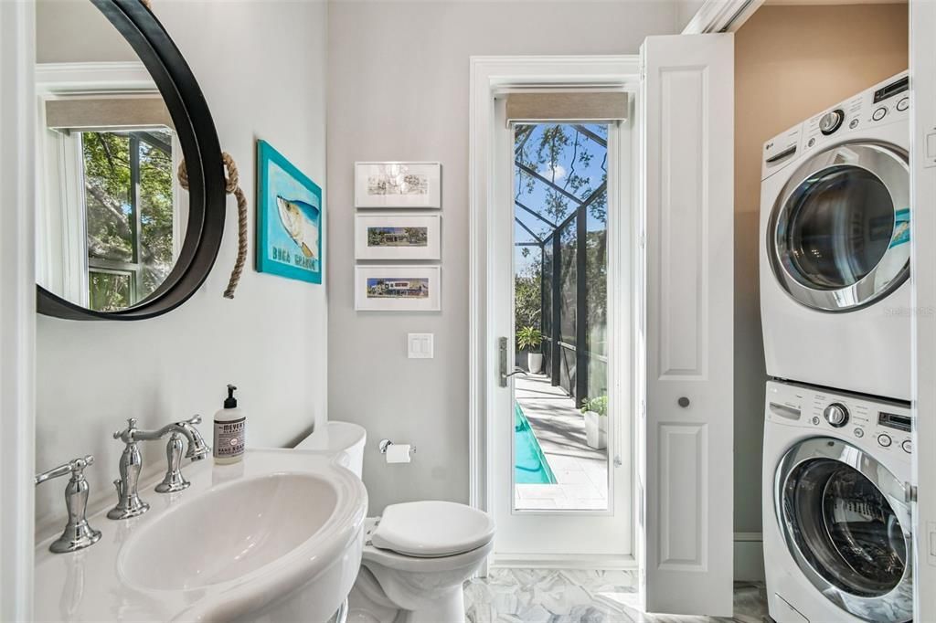 合同活跃: $3,550,000 (4 贝兹, 4 浴室, 4428 平方英尺)