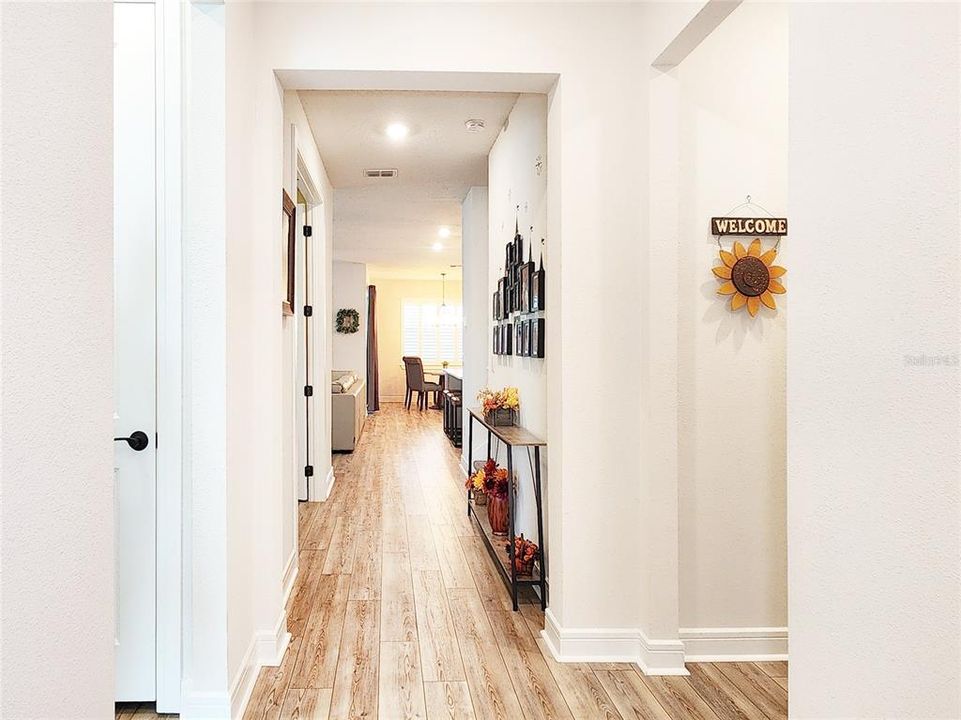 Под контрактом: $495,000 (3 спален, 3 ванн, 2902 Квадратных фут)