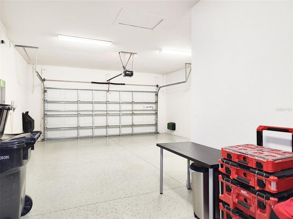 Под контрактом: $495,000 (3 спален, 3 ванн, 2902 Квадратных фут)