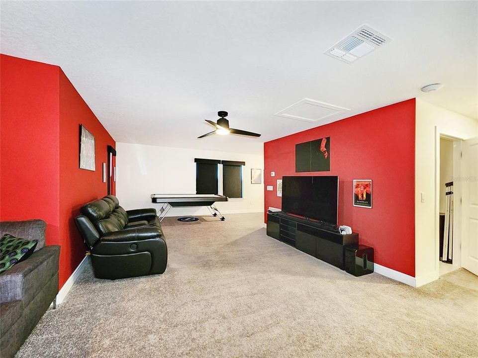 Под контрактом: $495,000 (3 спален, 3 ванн, 2902 Квадратных фут)