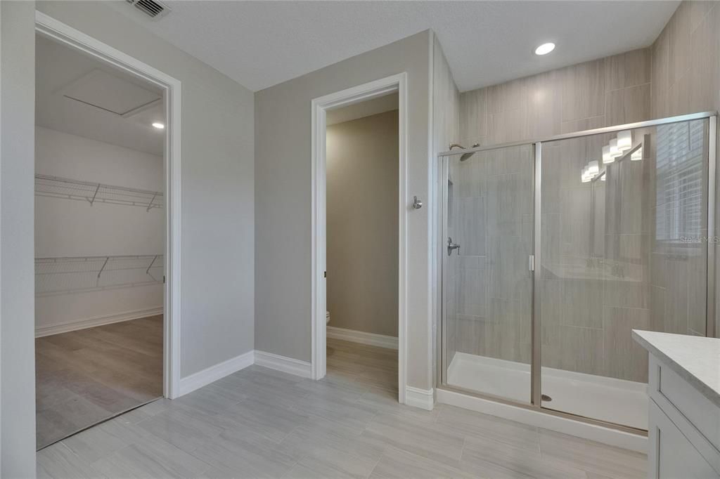 出租: $3,150 (3 贝兹, 2 浴室, 2047 平方英尺)