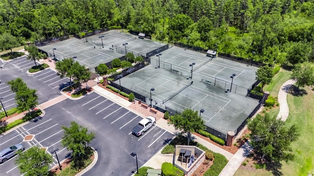 出租: $3,150 (3 贝兹, 2 浴室, 2047 平方英尺)