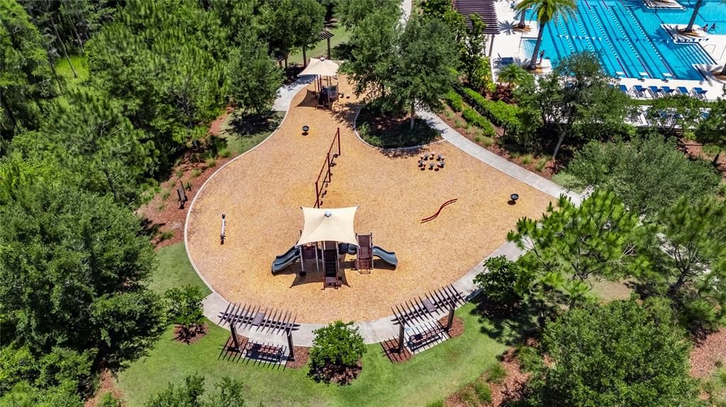 出租: $3,150 (3 贝兹, 2 浴室, 2047 平方英尺)