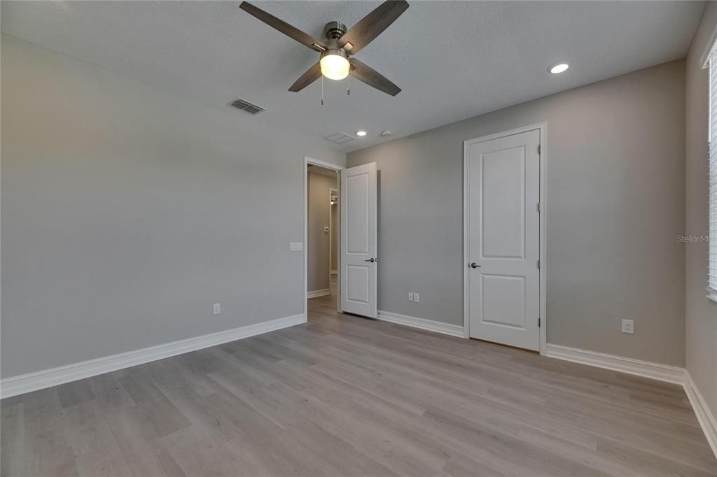 出租: $3,150 (3 贝兹, 2 浴室, 2047 平方英尺)