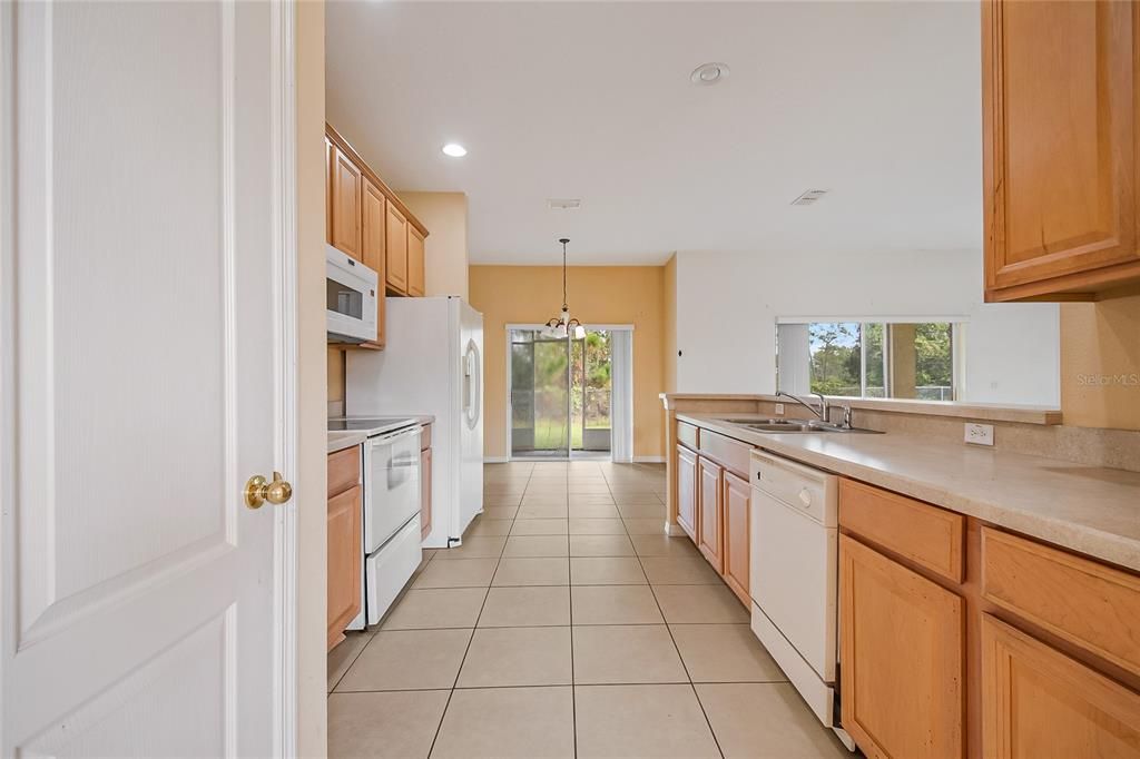 待售: $360,000 (3 贝兹, 2 浴室, 1763 平方英尺)