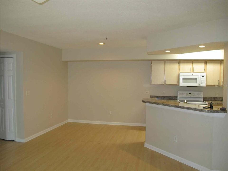 For Rent: $1,850 (3 beds, 2 baths, 1187 Square Feet)