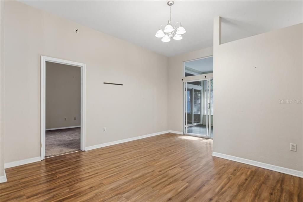 待售: $399,900 (4 贝兹, 3 浴室, 2285 平方英尺)