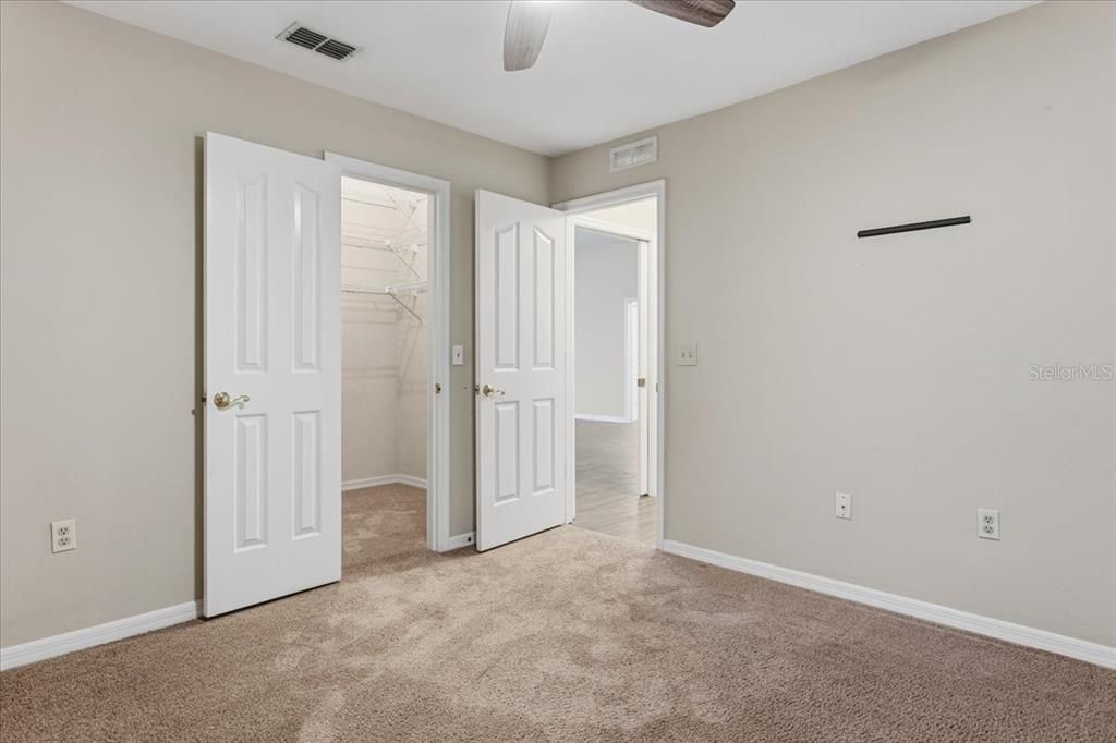 待售: $399,900 (4 贝兹, 3 浴室, 2285 平方英尺)