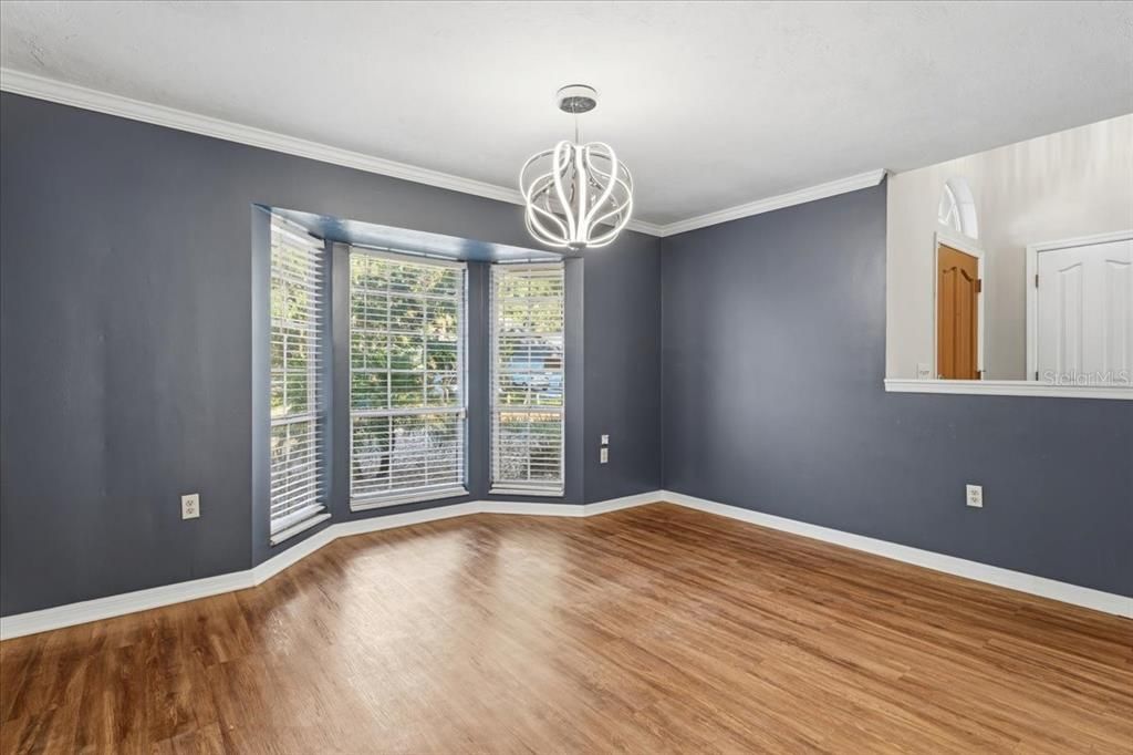 待售: $399,900 (4 贝兹, 3 浴室, 2285 平方英尺)