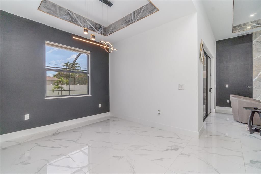 For Sale: $589,000 (4 beds, 3 baths, 1962 Square Feet)