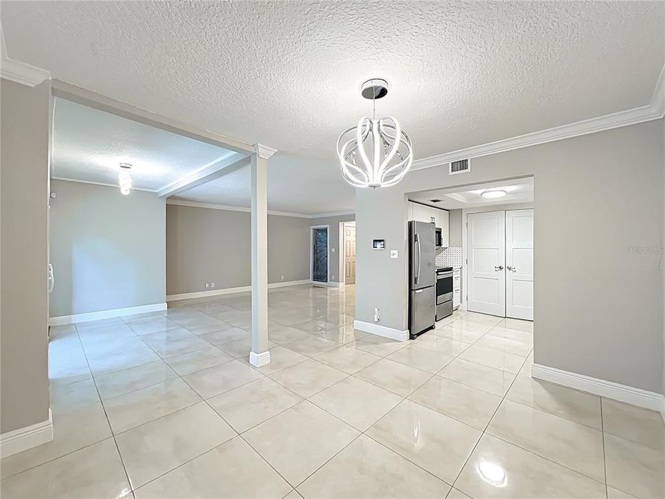 待售: $180,000 (2 贝兹, 2 浴室, 1252 平方英尺)