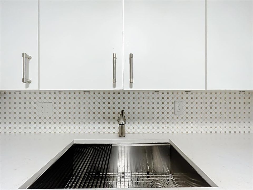 待售: $180,000 (2 贝兹, 2 浴室, 1252 平方英尺)