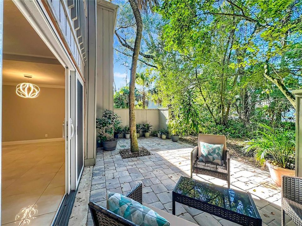 待售: $180,000 (2 贝兹, 2 浴室, 1252 平方英尺)