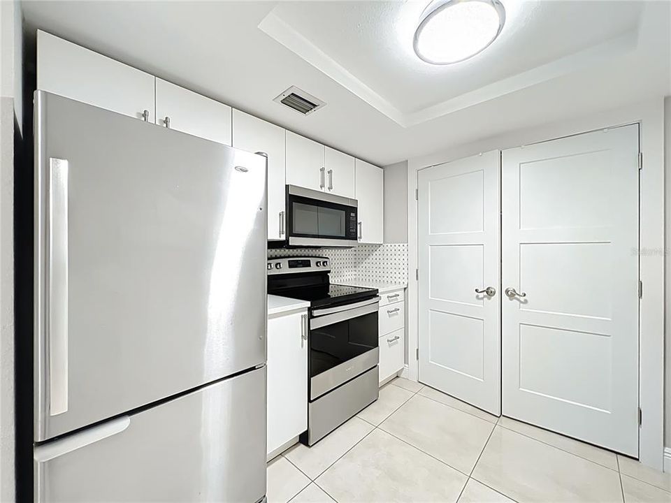 待售: $180,000 (2 贝兹, 2 浴室, 1252 平方英尺)