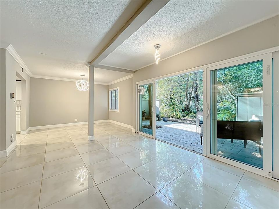 待售: $180,000 (2 贝兹, 2 浴室, 1252 平方英尺)