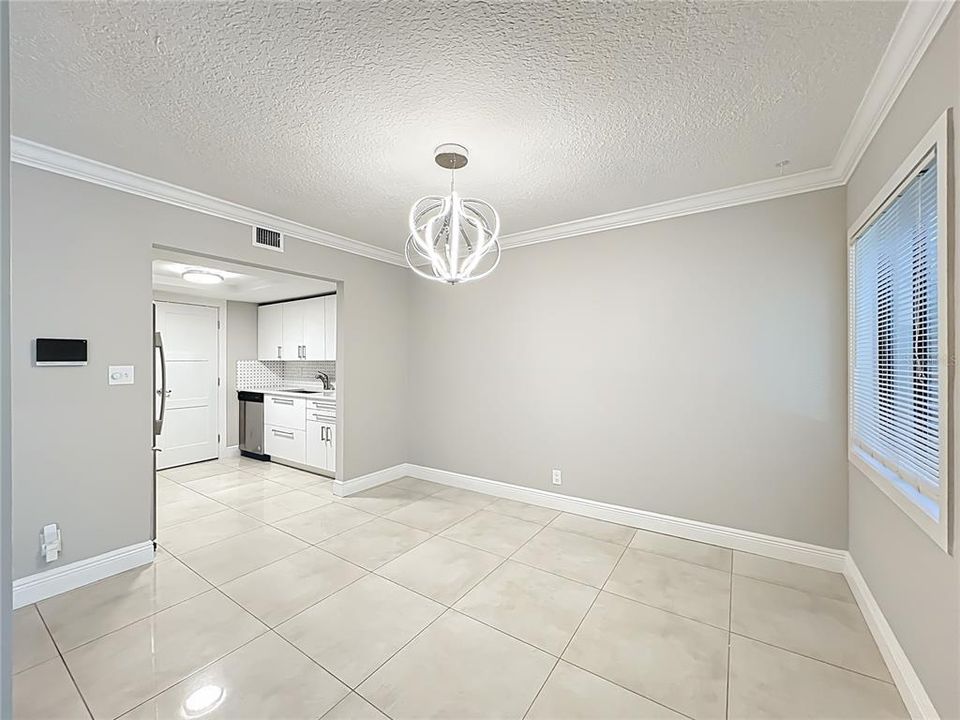 待售: $180,000 (2 贝兹, 2 浴室, 1252 平方英尺)