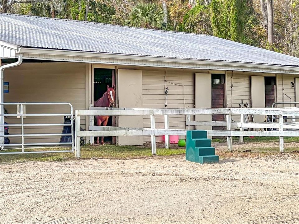 待售: $180,000 (2 贝兹, 2 浴室, 1252 平方英尺)