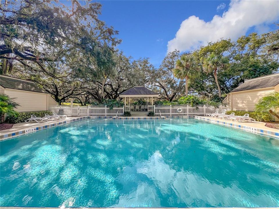 待售: $180,000 (2 贝兹, 2 浴室, 1252 平方英尺)