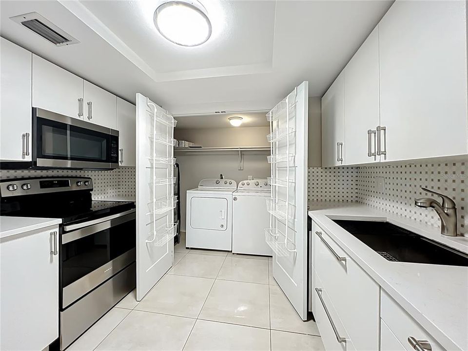 待售: $180,000 (2 贝兹, 2 浴室, 1252 平方英尺)