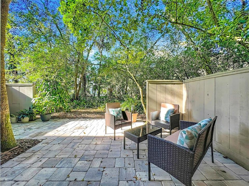 待售: $180,000 (2 贝兹, 2 浴室, 1252 平方英尺)