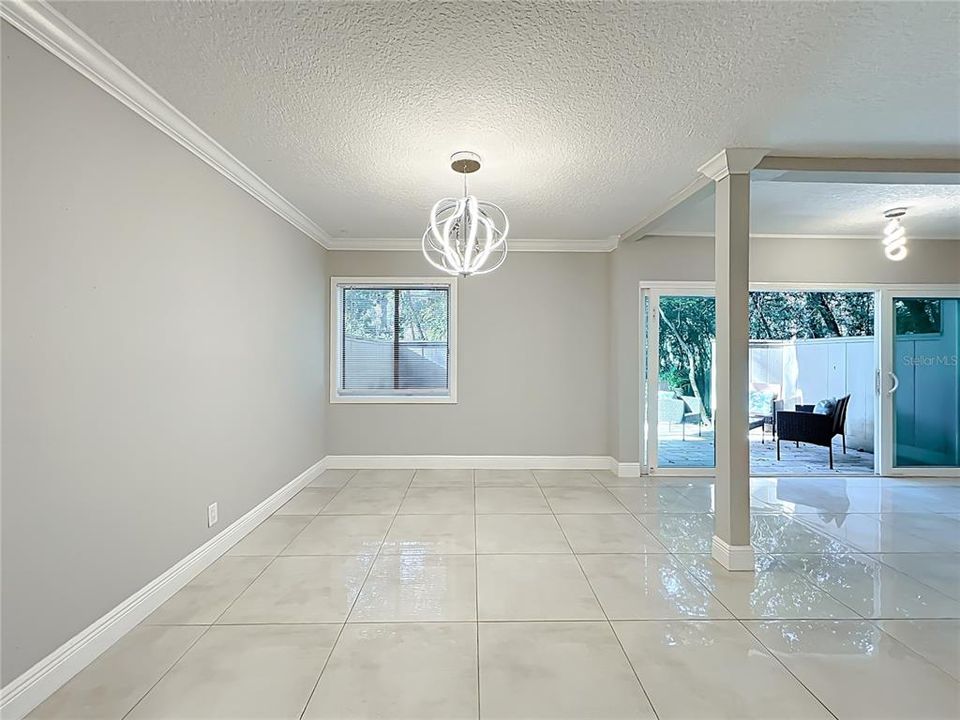 待售: $180,000 (2 贝兹, 2 浴室, 1252 平方英尺)