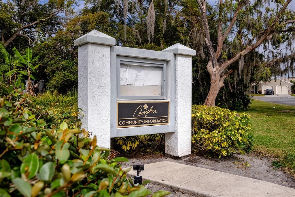 Activo con contrato: $295,000 (3 camas, 2 baños, 950 Pies cuadrados)