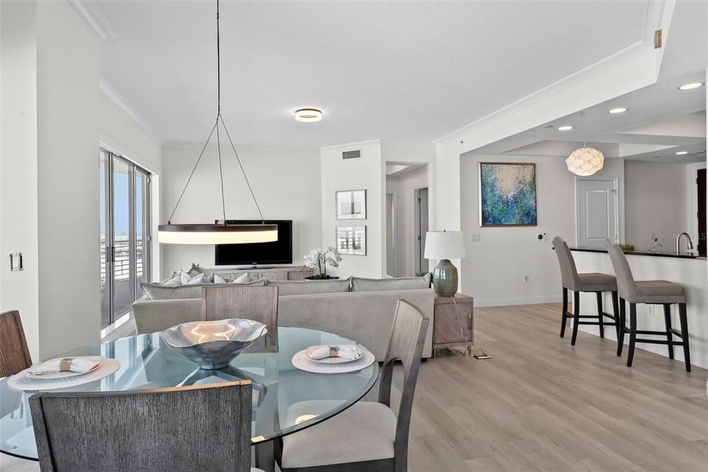 待售: $1,071,500 (3 贝兹, 3 浴室, 1733 平方英尺)