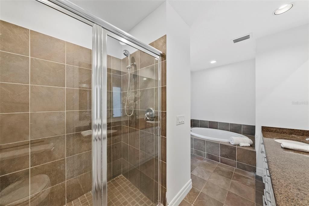 待售: $1,071,500 (3 贝兹, 3 浴室, 1733 平方英尺)