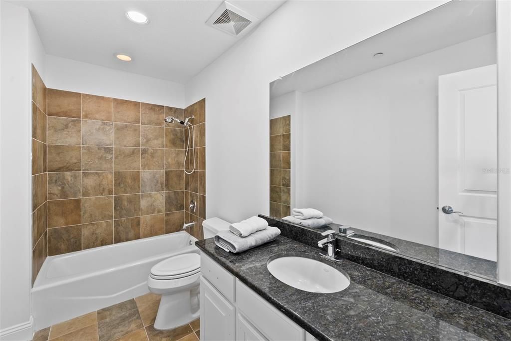 待售: $1,071,500 (3 贝兹, 3 浴室, 1733 平方英尺)