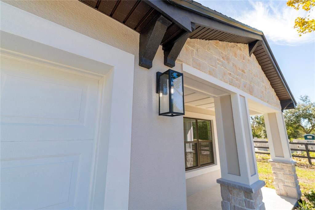 For Sale: $379,999 (3 beds, 2 baths, 1484 Square Feet)