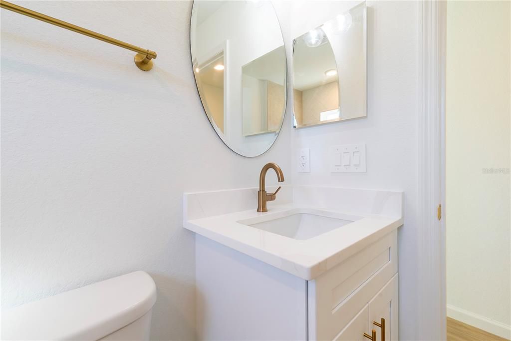 For Sale: $379,999 (3 beds, 2 baths, 1484 Square Feet)