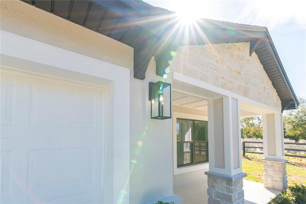 For Sale: $379,999 (3 beds, 2 baths, 1484 Square Feet)