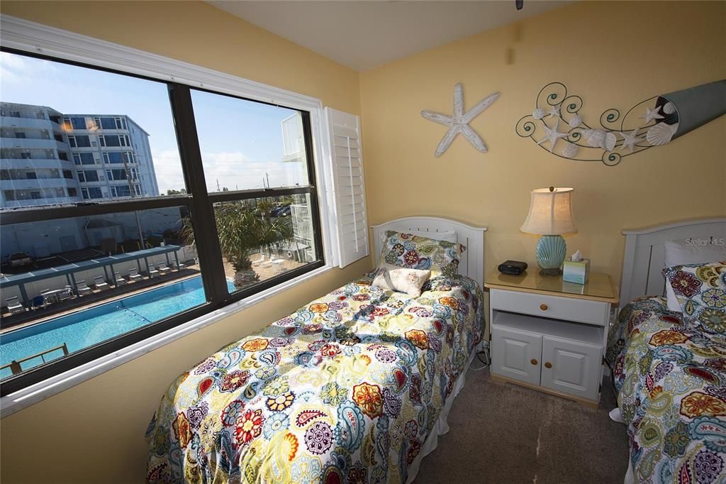 В аренду: $6,300 (3 спален, 2 ванн, 1240 Квадратных фут)