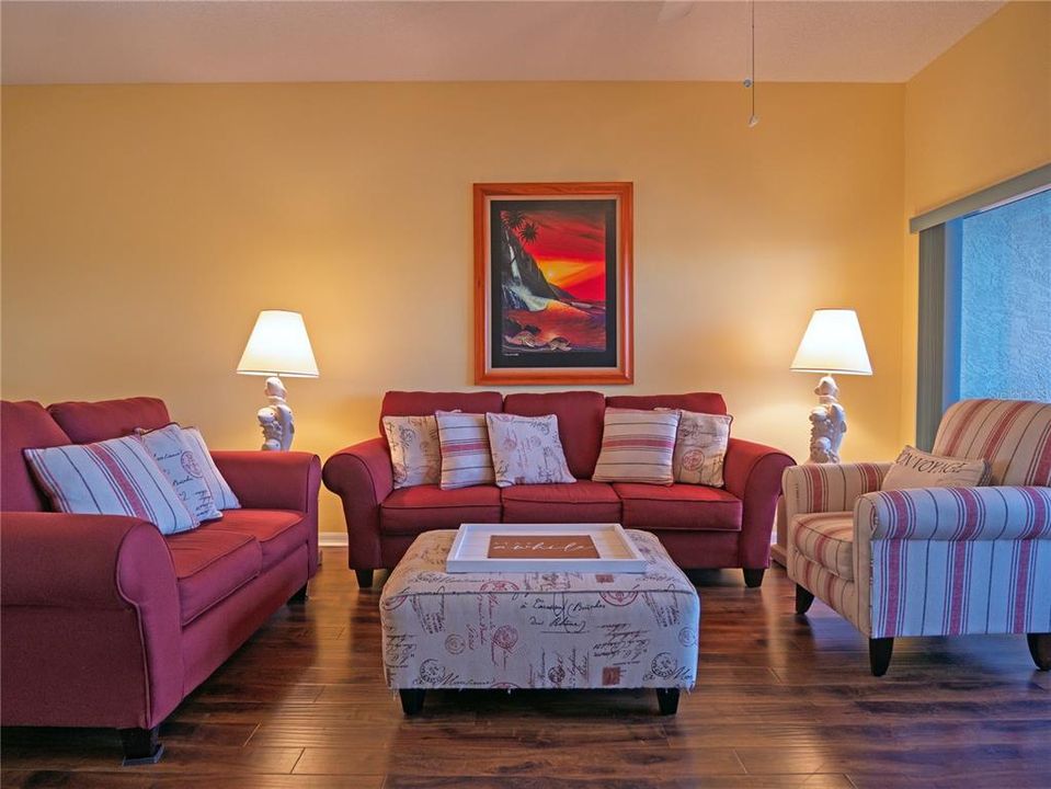 En Venta: $297,500 (2 camas, 2 baños, 1250 Pies cuadrados)