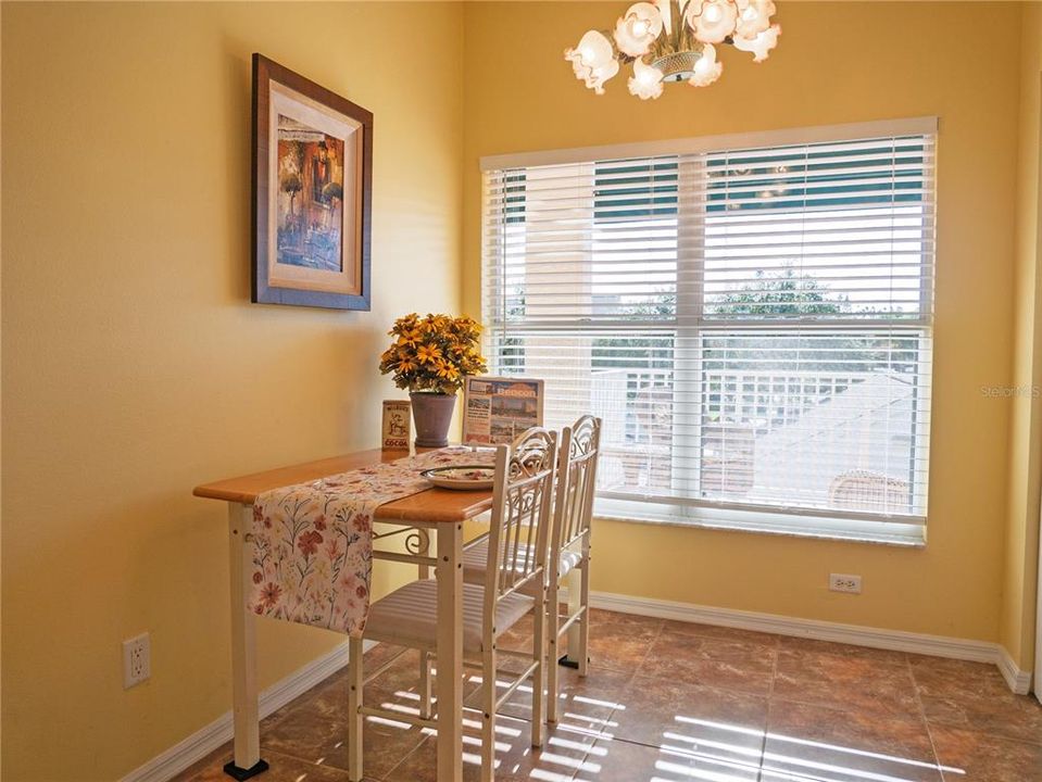 En Venta: $297,500 (2 camas, 2 baños, 1250 Pies cuadrados)