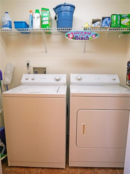 En Venta: $297,500 (2 camas, 2 baños, 1250 Pies cuadrados)