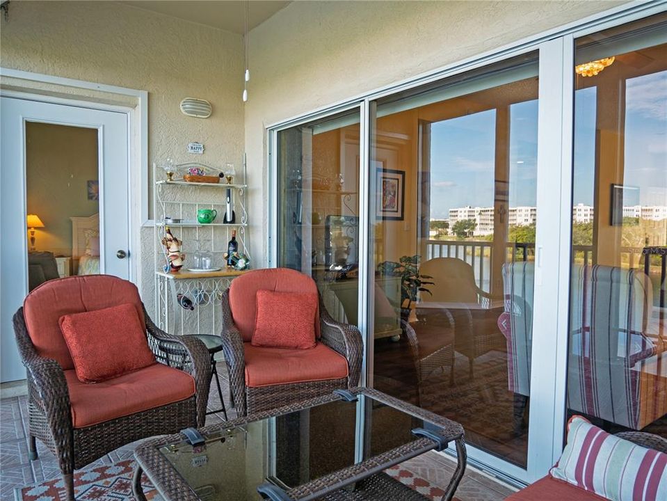 En Venta: $297,500 (2 camas, 2 baños, 1250 Pies cuadrados)