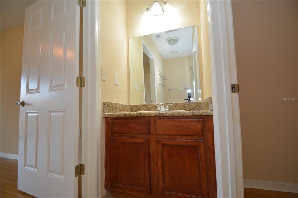 Active With Contract: $159,900 (2 beds, 2 baths, 1050 Square Feet)