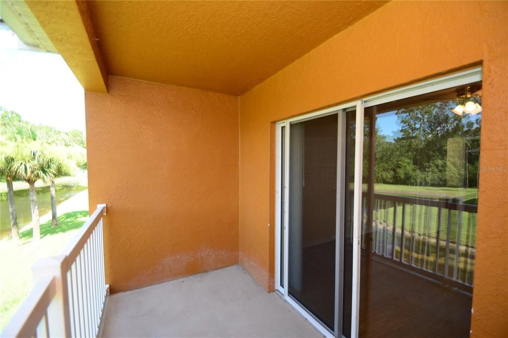 Active With Contract: $159,900 (2 beds, 2 baths, 1050 Square Feet)