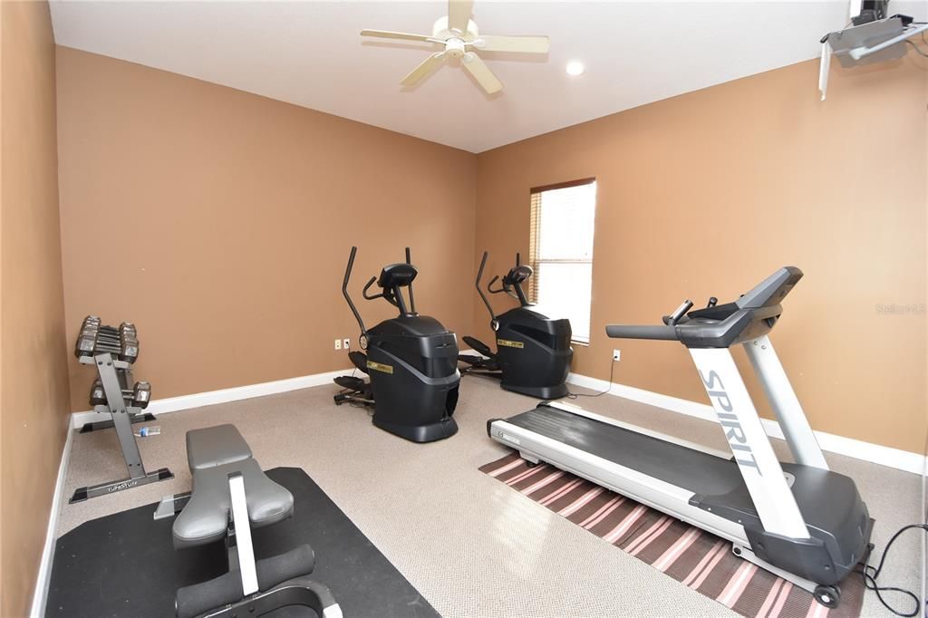 Active With Contract: $159,900 (2 beds, 2 baths, 1050 Square Feet)