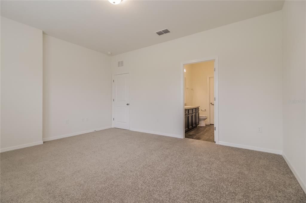 В аренду: $2,475 (4 спален, 3 ванн, 1532 Квадратных фут)