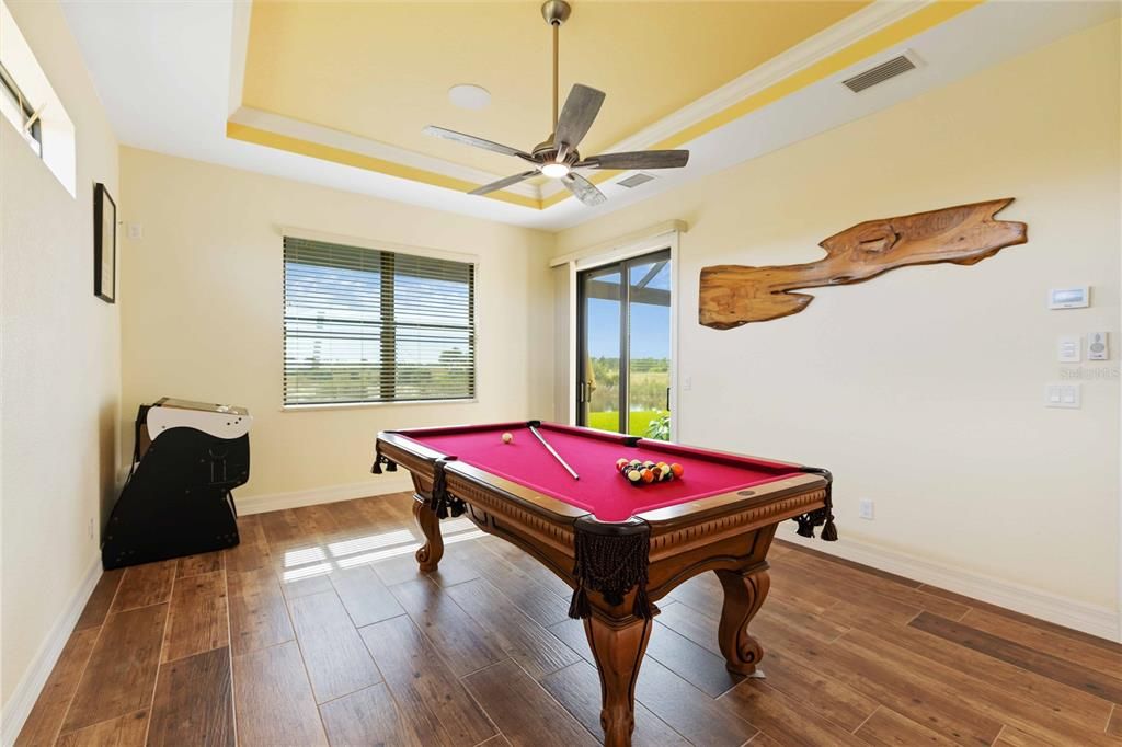 For Sale: $1,950,000 (3 beds, 2 baths, 2934 Square Feet)