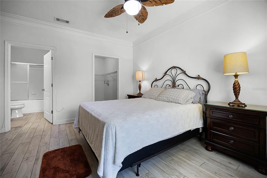 待售: $260,000 (3 贝兹, 2 浴室, 1378 平方英尺)