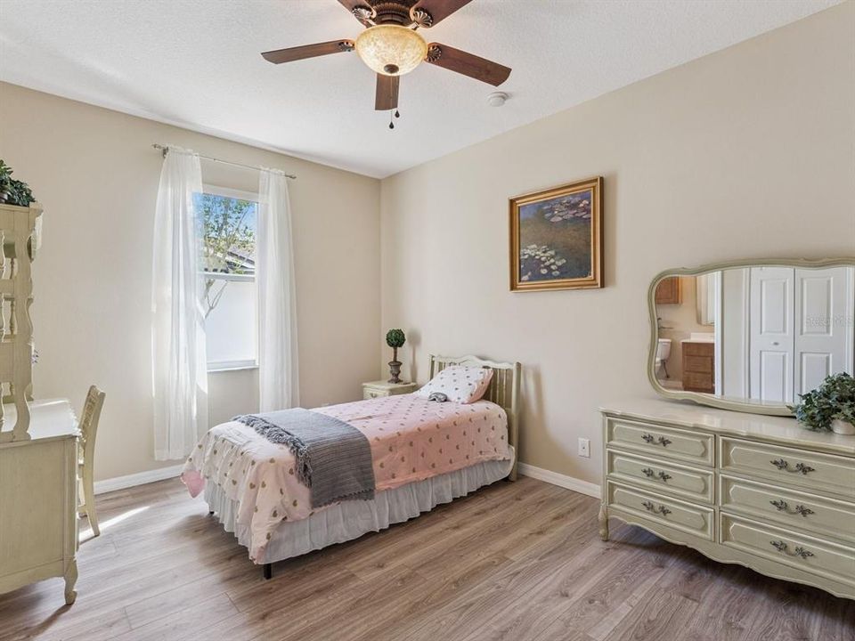 Active With Contract: $575,000 (4 beds, 3 baths, 2810 Square Feet)