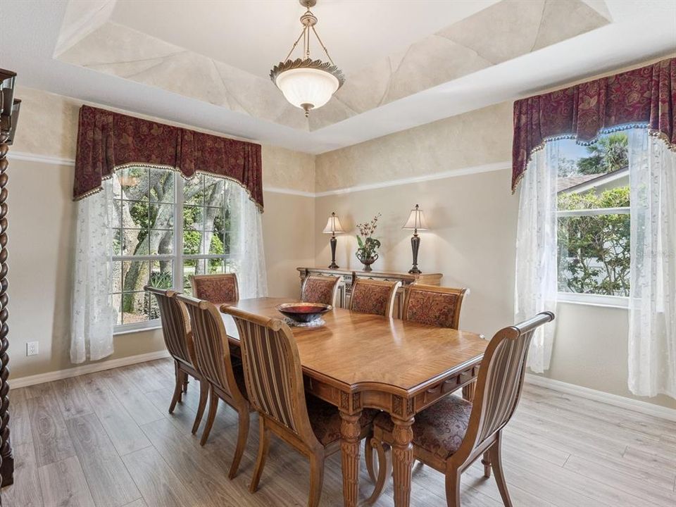 Active With Contract: $575,000 (4 beds, 3 baths, 2810 Square Feet)