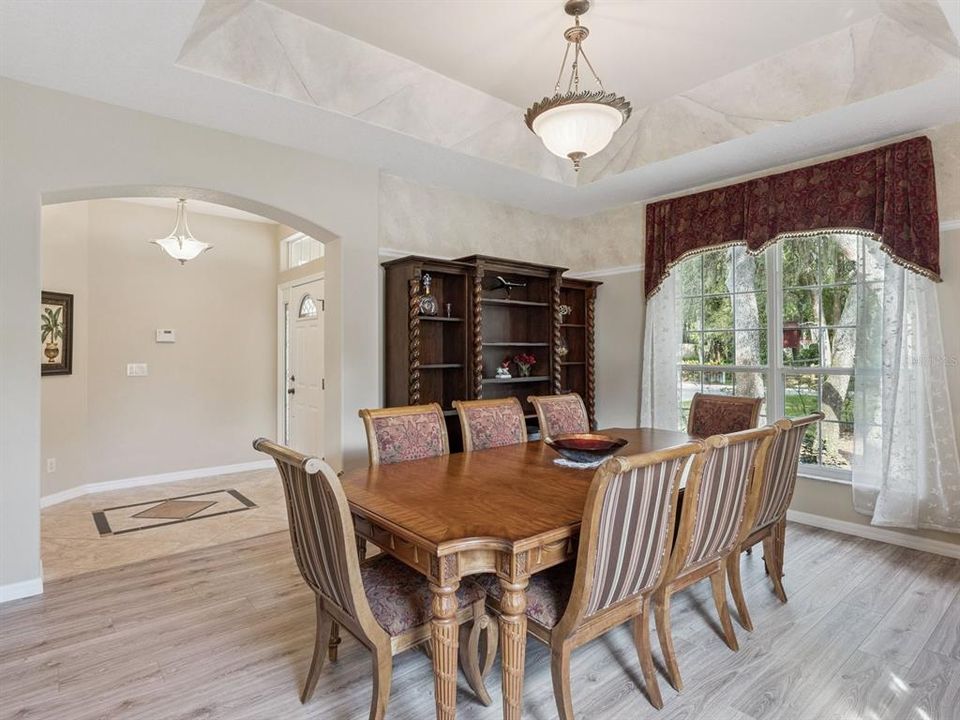 Active With Contract: $575,000 (4 beds, 3 baths, 2810 Square Feet)