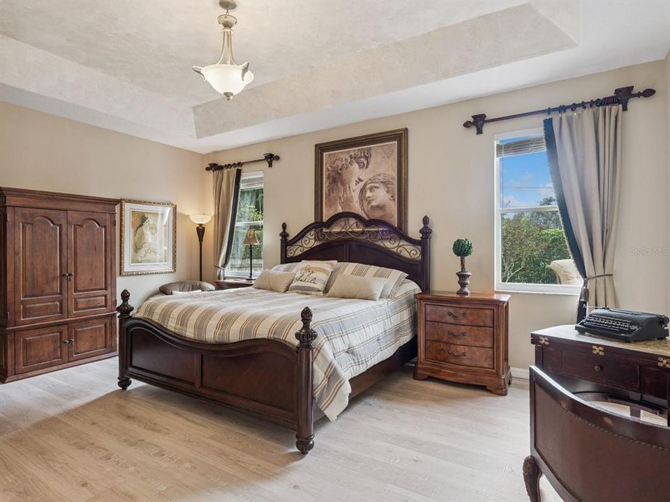 Active With Contract: $575,000 (4 beds, 3 baths, 2810 Square Feet)