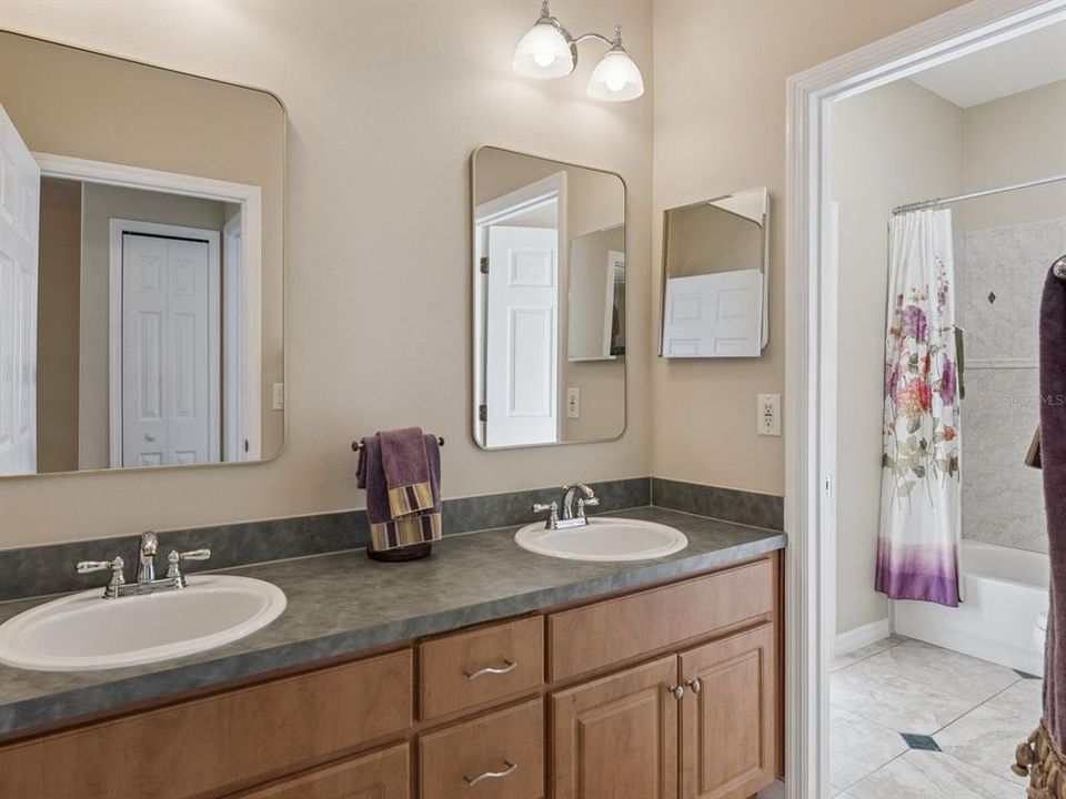 Active With Contract: $575,000 (4 beds, 3 baths, 2810 Square Feet)